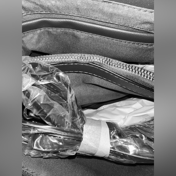 FASHION CHIC BLACK HANDLE SATCHEL BAG - Picture 5 of 6